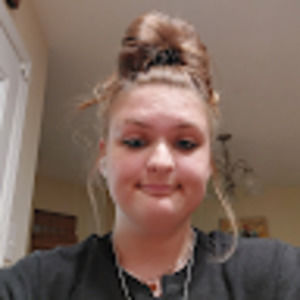 Meet your Posher, Leeann